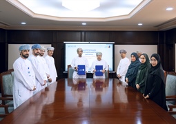 جامعة التقنية والعلوم التطبيقية وجامعة نزوى توقعان مذكرة تفاهم في مجال التعاون الاكاديمي والبحثي