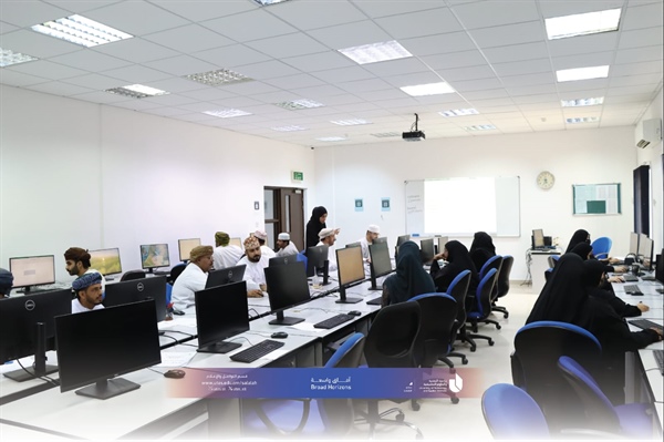 ورشة تدريبية بعنوان أساسيات الحاسب الآلي