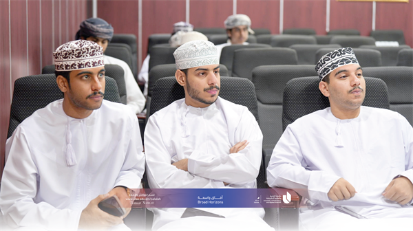 جلسةً تعريفية لطلبة السنة الأولى