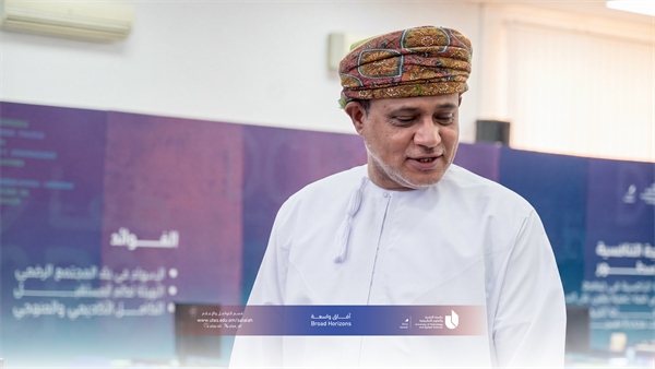 المرحلة التدريبية لطلبة المدارس بمسابقة ظفار للبرمجة