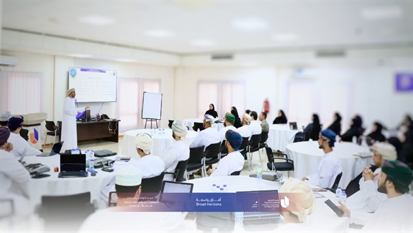 انطلاق البرنامج التدريبي «الذكاء الاصطناعي لدعم بحوث الذكاء الاستراتيجي والدراسات الاستشرافية والكتابة الاحترافية